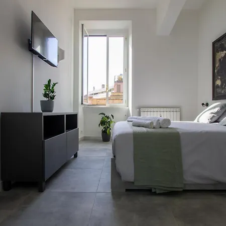 Peace Window 아파트 로마