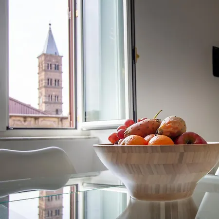 Peace Window 아파트 로마